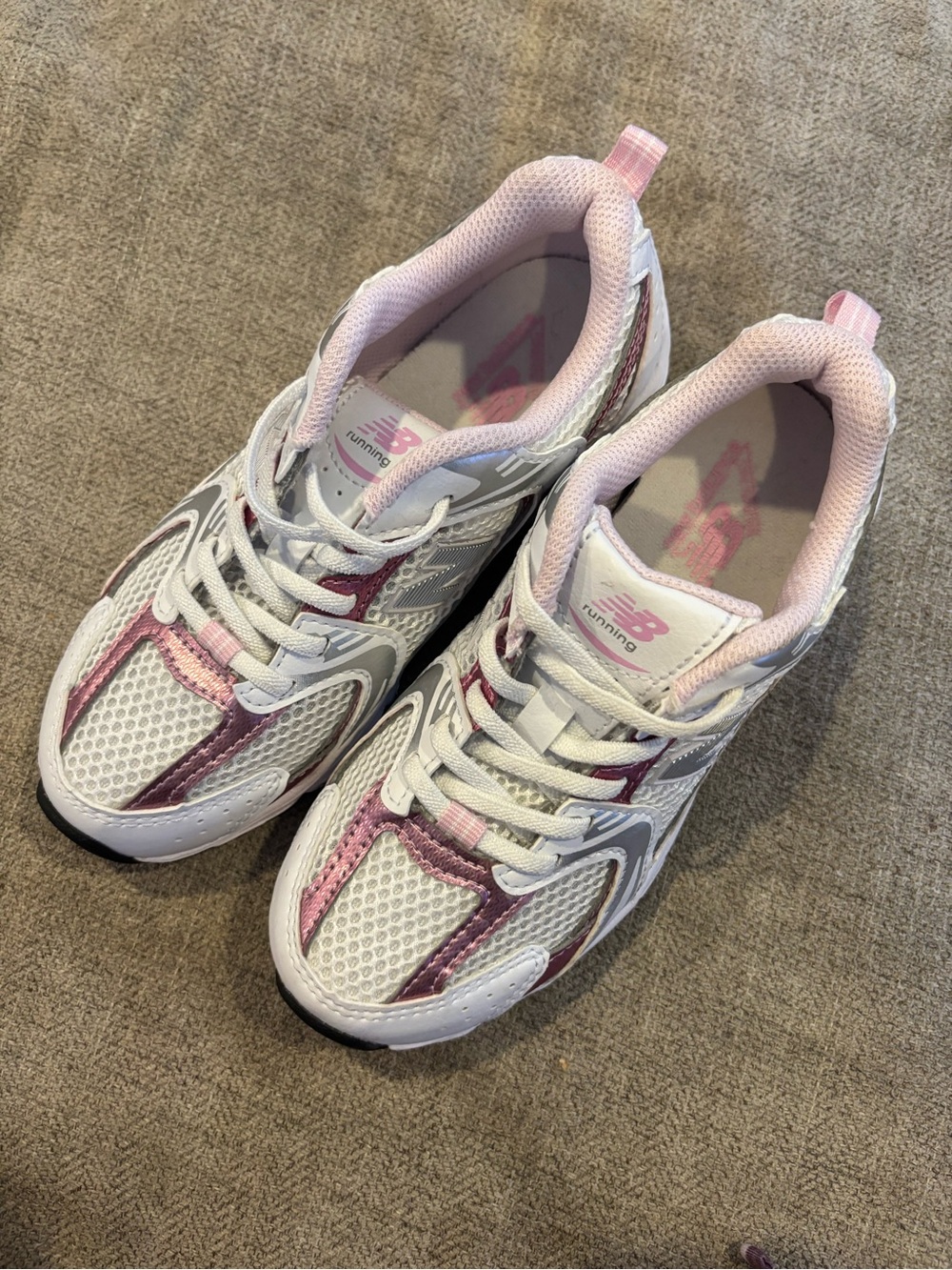 Girls New Balance Running Shoes White and Pink